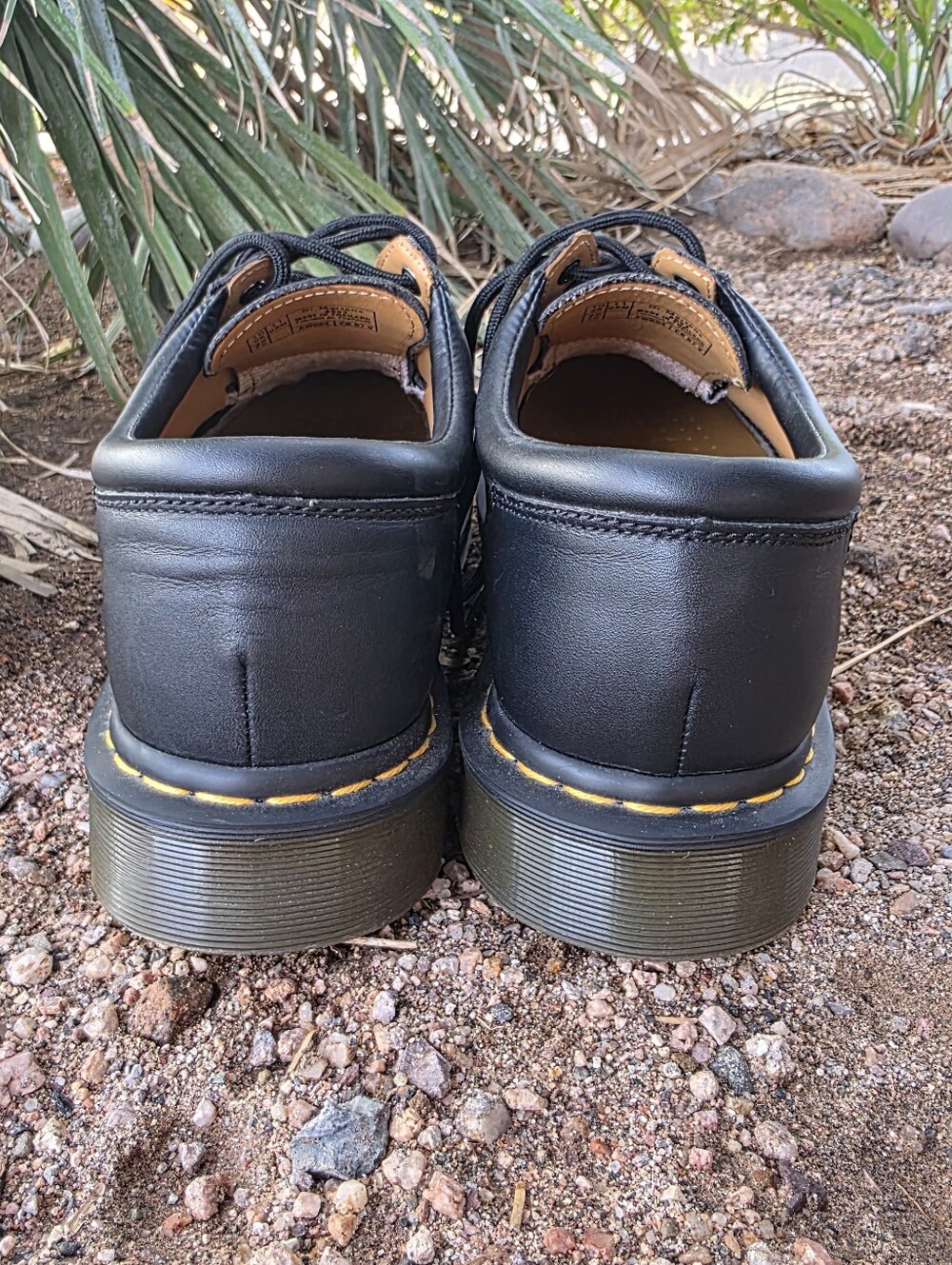 Men's Dr Martens Shoes 8053 Slip Resistant Soles Black Size 11 - Picture 4 of 10